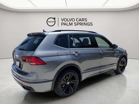 Used 2023 Volkswagen Tiguan SE R-Line FWD image 6