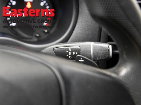 Used 2022 Mercedes-Benz Metris image 13