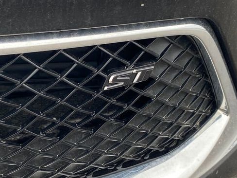 Used 2024 Buick Encore GX Sport Touring w/ Comfort Package image 4