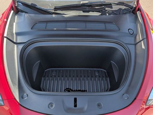 Used 2023 Tesla Model Y Long Range AWD/4WD image 22