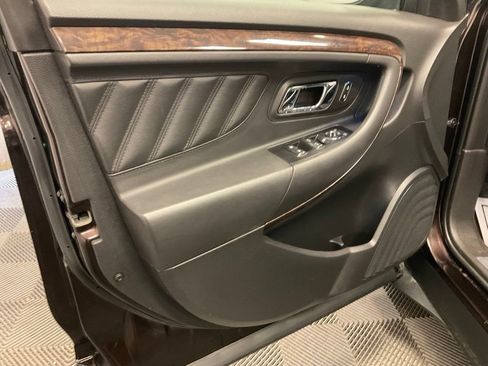 Used 2013 Ford Taurus Limited AWD/4WD image 14