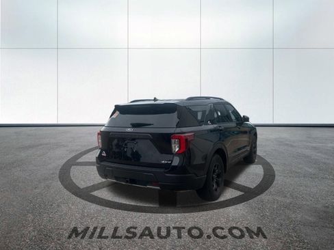 Used 2023 Ford Explorer Timberline AWD/4WD image 4