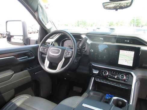 Used 2024 GMC Sierra 2500 Denali w/ Denali Reserve Package AWD/4WD image 26