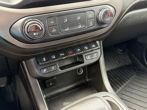 Certified 2021 GMC Canyon AT4 AWD/4WD image 18