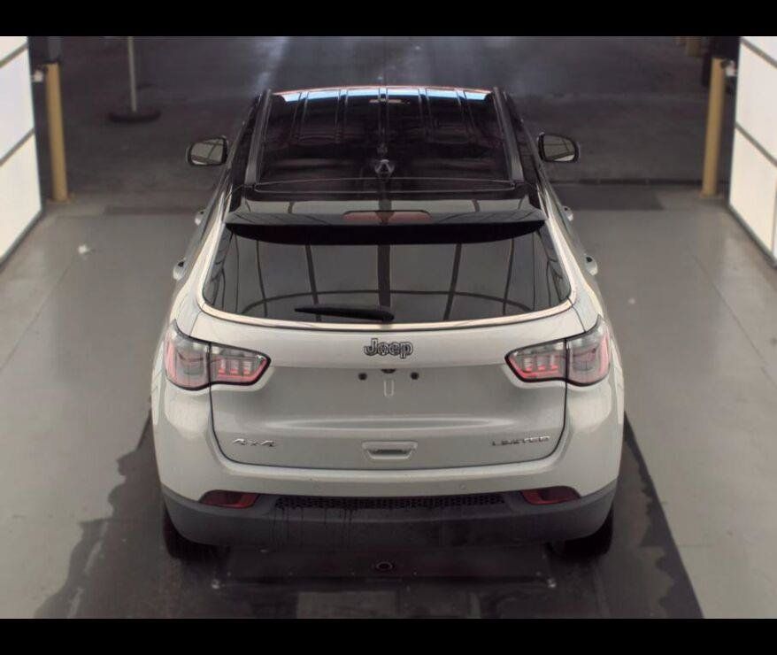 Used 2025 Jeep Compass Limited AWD/4WD image 10