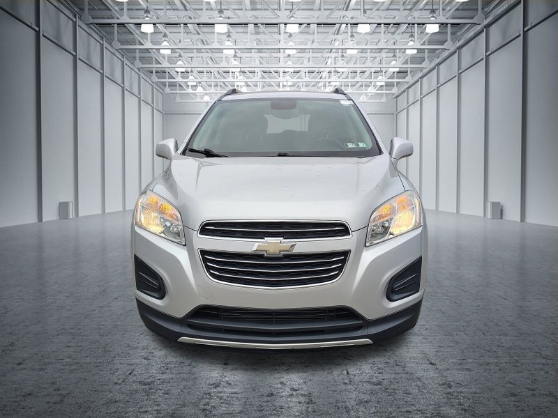 Used 2016 Chevrolet Trax LT w/ LT Convenience Package AWD/4WD image 3