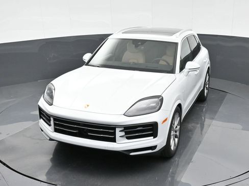 New 2025 Porsche Cayenne E-Hybrid image 33