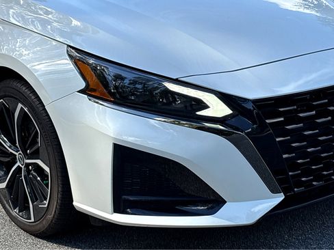 Used 2024 Nissan Altima 2.5 SR image 26