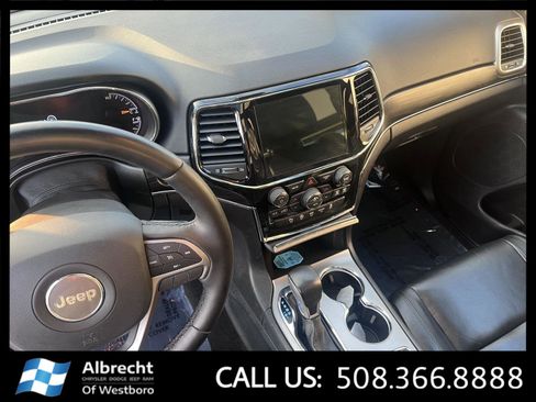 Used 2022 Jeep Grand Cherokee Limited image 29