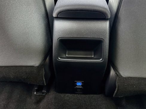 Used 2022 Toyota Corolla LE FWD image 25