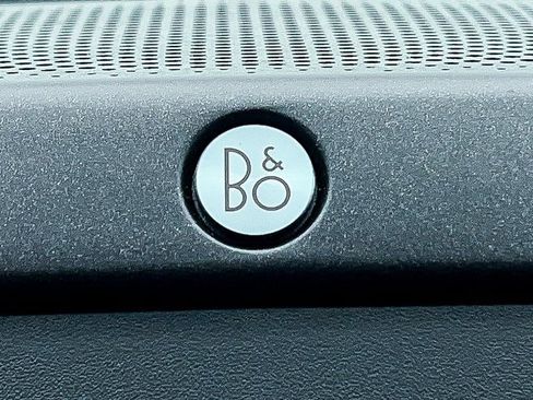 Used 2021 Ford F250 Lariat w/ FX4 Off-Road Package image 9