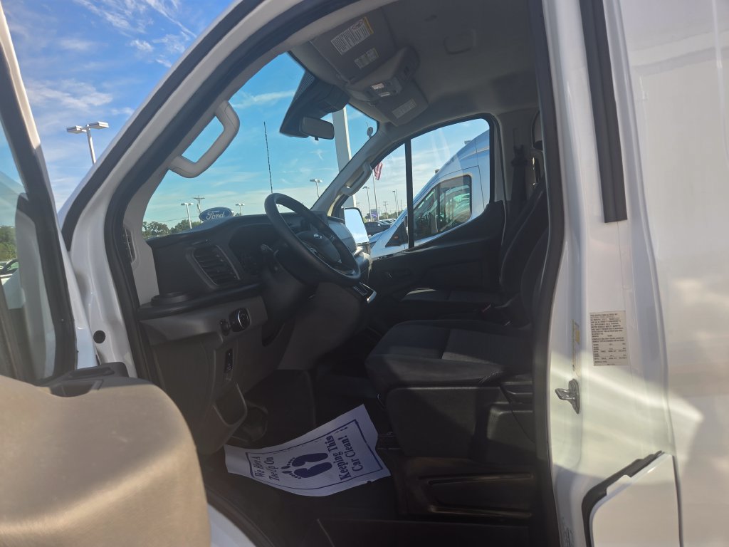 Used 2025 Ford Transit 250 Low Roof w/ Exterior Upgrade Package RWD image 8