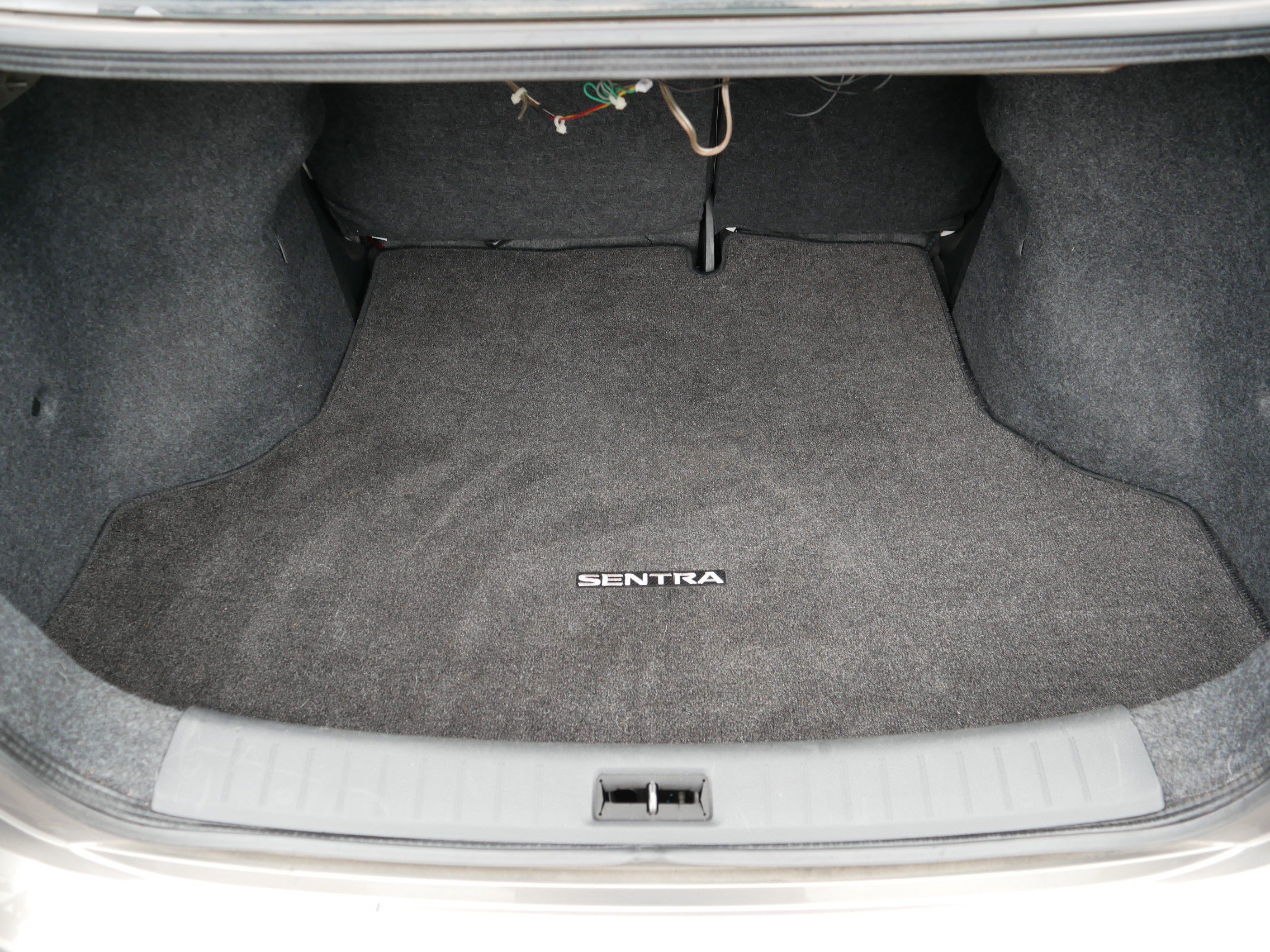 Used 2015 Nissan Sentra SV w/ Style Package FWD image 17
