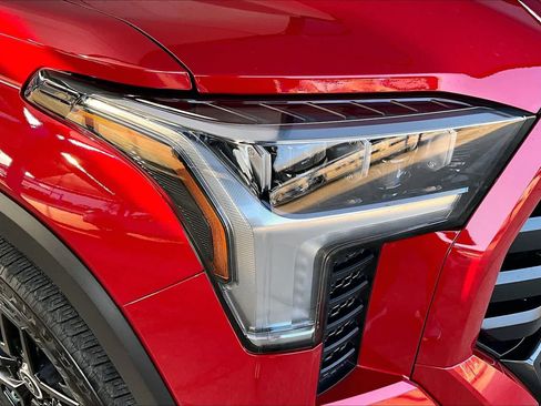 Used 2024 Toyota Tundra Limited image 28
