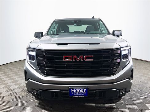 Used 2025 GMC Sierra 1500 Elevation image 3