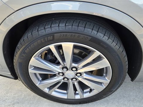 Used 2024 Cadillac XT6 Premium Luxury image 10