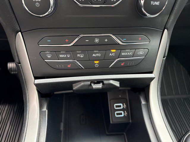 Used 2020 Ford Edge SEL w/ Convenience Package AWD/4WD image 23