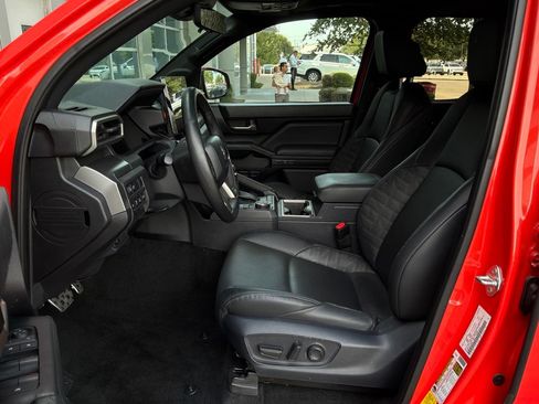 Used 2024 Toyota Tacoma TRD Sport w/ TRD Sport Premium Package RWD image 12