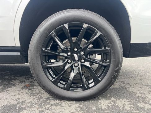 Used 2023 Cadillac Escalade Sport Platinum w/ LPO, ONYX Package image 9