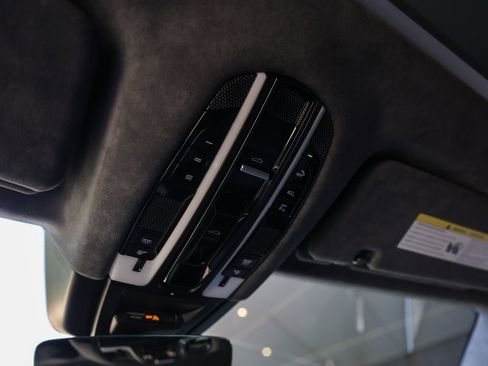 Certified 2022 Porsche Cayenne Turbo image 26