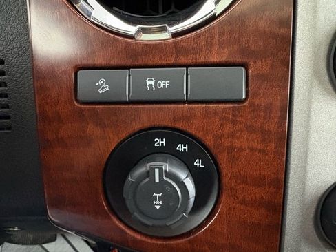 Used 2014 Ford F250 King Ranch w/ King Ranch w/Chrome Package image 29