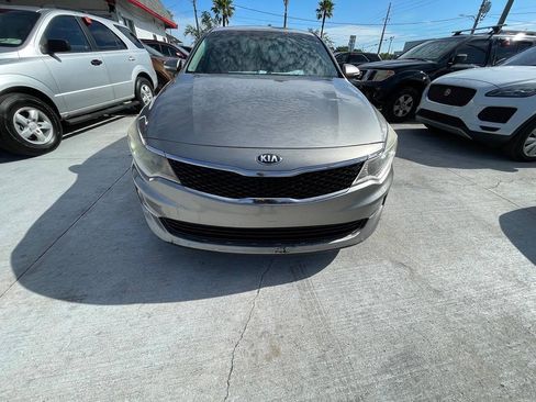 Used 2019 Kia Optima LX FWD image 1