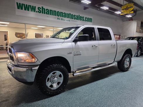 Used 2017 RAM 2500 SLT image 2