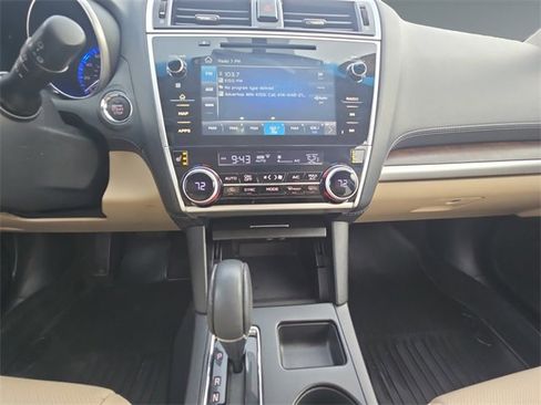 Used 2018 Subaru Outback 2.5i Limited image 15
