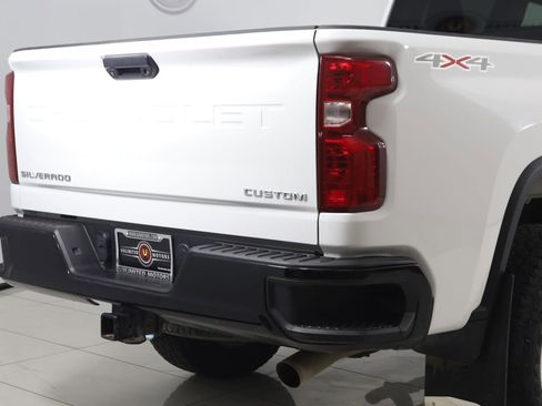 Used 2024 Chevrolet Silverado 2500 Custom AWD/4WD image 35