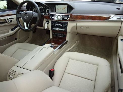 Used 2014 Mercedes-Benz E 350 Sedan image 22