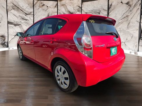 Used 2014 Toyota Prius C One image 8