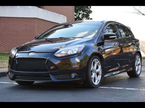 Used 2014 Ford Focus ST image 2