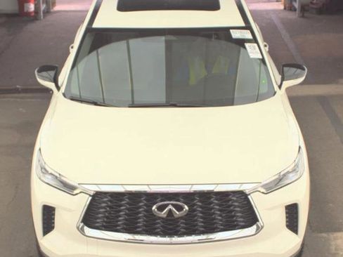 Certified 2023 INFINITI QX60 Pure FWD image 2