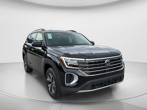 New 2026 Volkswagen Atlas SE FWD image 3