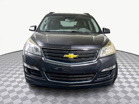 Used 2017 Chevrolet Traverse LS image 2