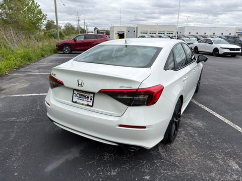 Used 2024 Honda Civic Sport image 8