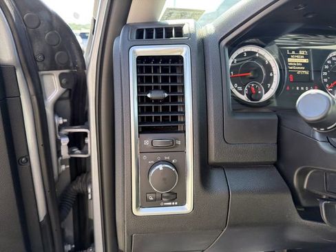 Used 2024 RAM 1500 Classic SLT AWD/4WD image 17