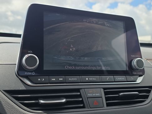 Used 2022 Nissan Altima 2.5 SR image 31