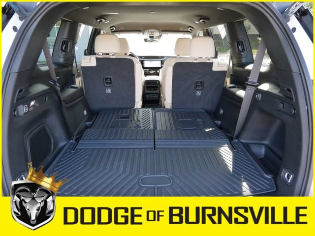 Used 2026 Jeep Grand Cherokee L Limited AWD/4WD image 11
