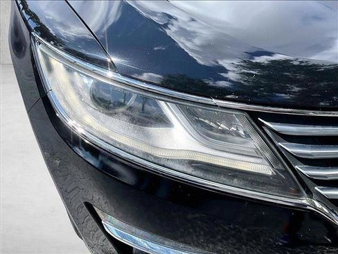 Used 2017 Lincoln MKC Select w/ Select Plus Package FWD image 30