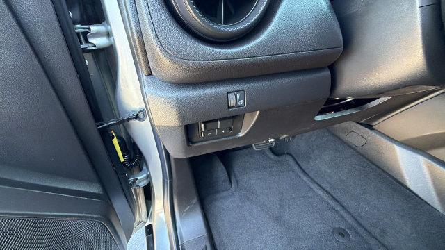 Used 2026 Chevrolet Colorado Trail Boss AWD/4WD image 29
