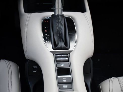 New 2026 Honda HR-V EX-L image 24