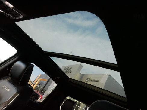 Used 2019 RAM 1500 Laramie image 34