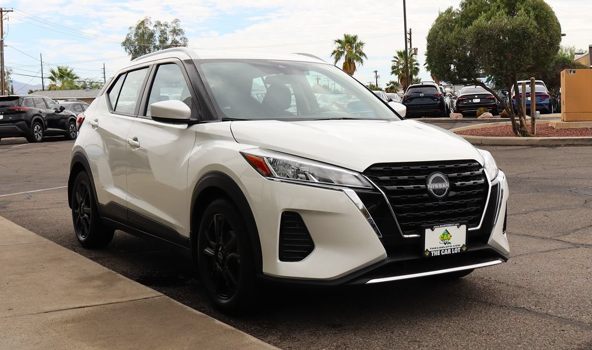 Used 2023 Nissan Kicks SV FWD image 14