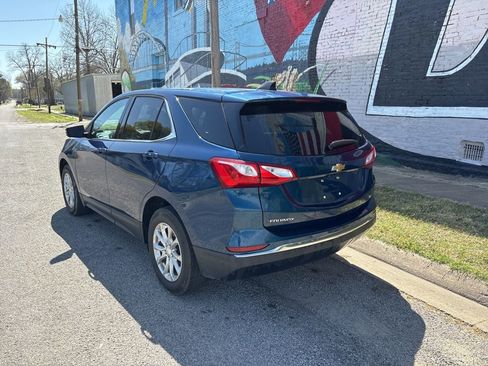 Used 2019 Chevrolet Equinox LT w/ Driver Convenience Package image 4