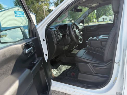 Used 2020 Chevrolet Silverado 1500 W/T w/ WT Convenience Package AWD/4WD image 5