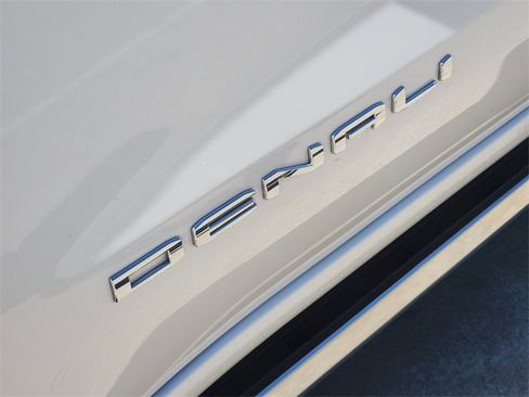 Used 2024 GMC Sierra 1500 Denali w/ Denali Reserve Package image 12