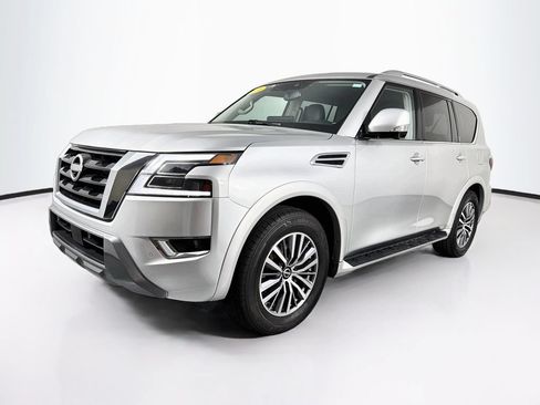 Used 2024 Nissan Armada SL w/ Captain's Chairs Package RWD image 3