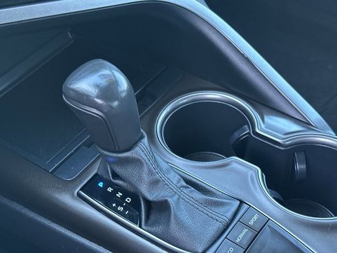 Used 2023 Toyota Camry SE image 21