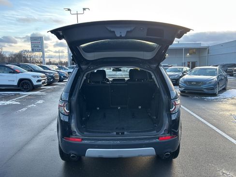 Used 2015 Land Rover Discovery Sport HSE image 9